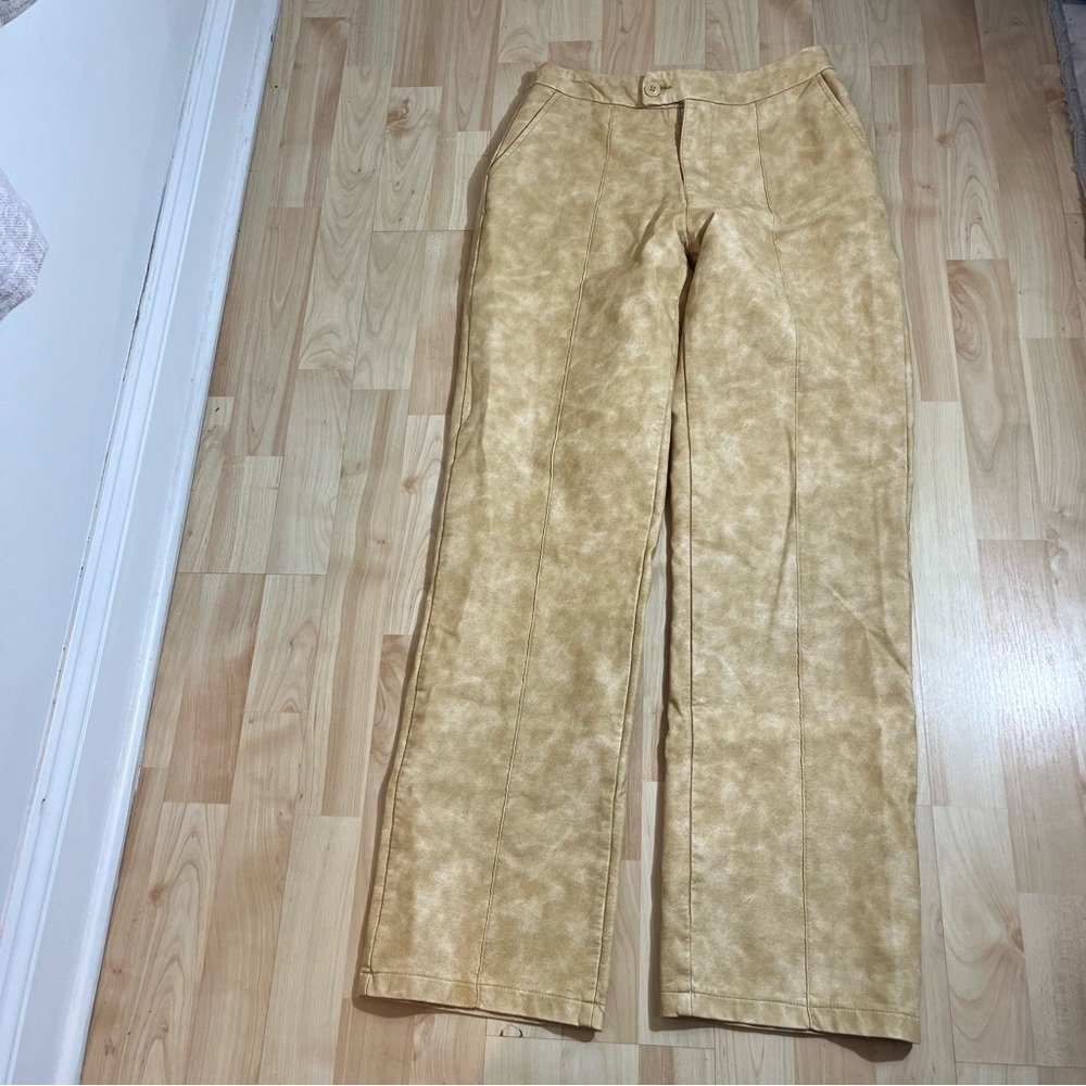 PrettyLittleThing Premium Washed Faux Leather Pintuck Detail Straight Leg Pant 6